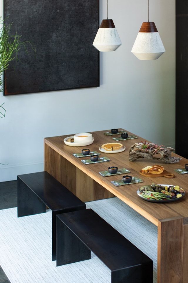 Logan Potter dining table